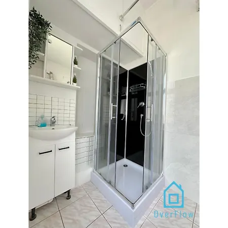 Square - 20 Minutes To Old Town & Seaside Kwatera prywatna Gdańsk