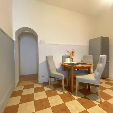 民宿 Square - 20 Minutes To Old Town & Seaside 格但斯克